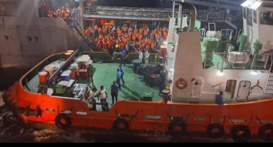 204 From Iranian Ship Taken To Welisara Base